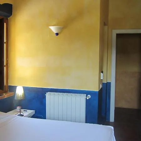 Azienda Agrituristica Podere Pratovecchio *