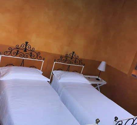Azienda Agrituristica Podere Pratovecchio Farm stay *