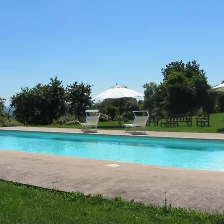 Azienda Agrituristica Podere Pratovecchio Farm stay Siena