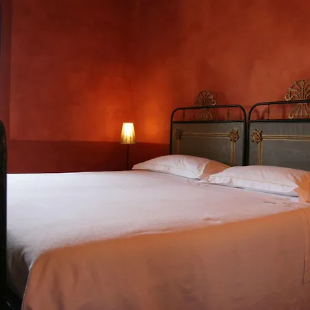 Azienda Agrituristica Podere Pratovecchio Farm stay Siena