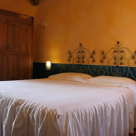 Azienda Agrituristica Podere Pratovecchio * Siena